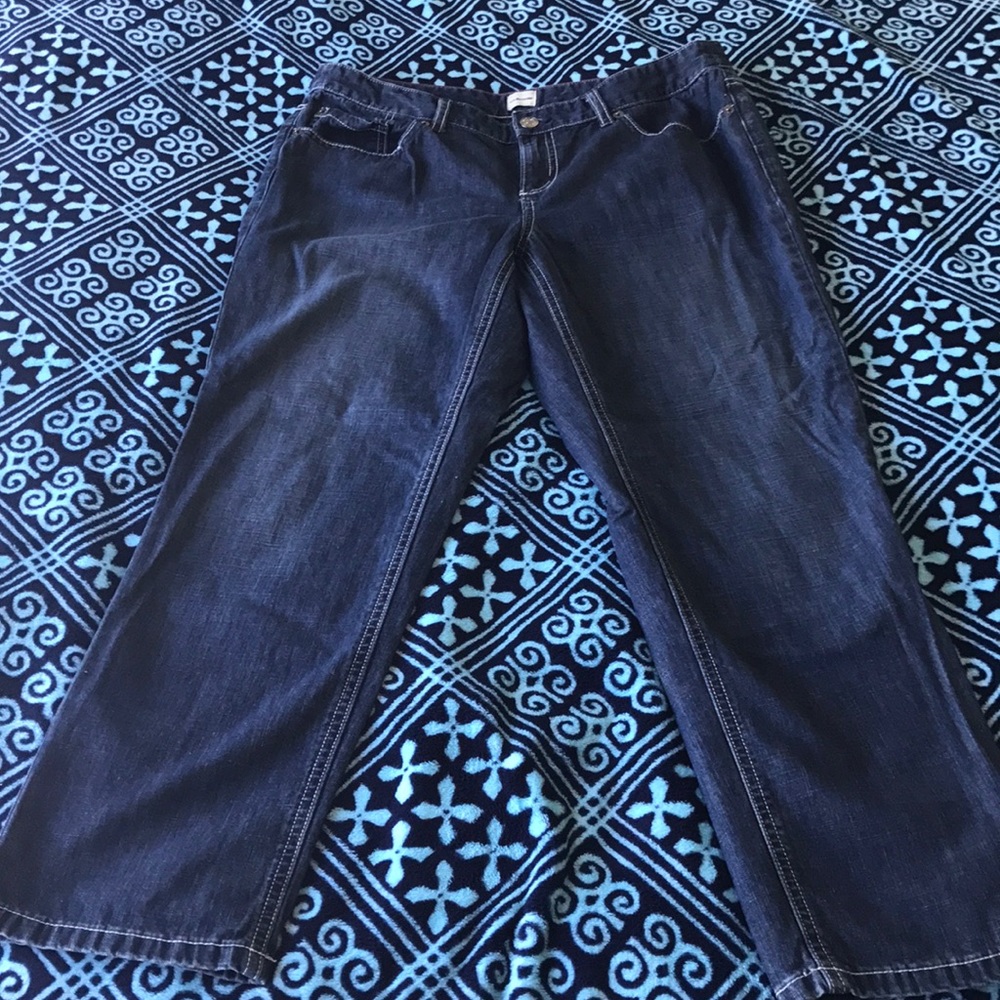 GH Bass dark blue jeans